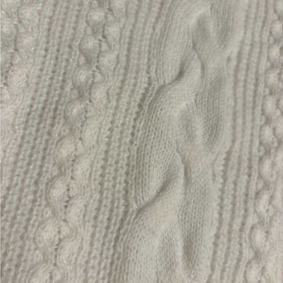 Cat & Jack Girls’ Cable Knit Pullover Sweater - Cream - Picture 5 of 5